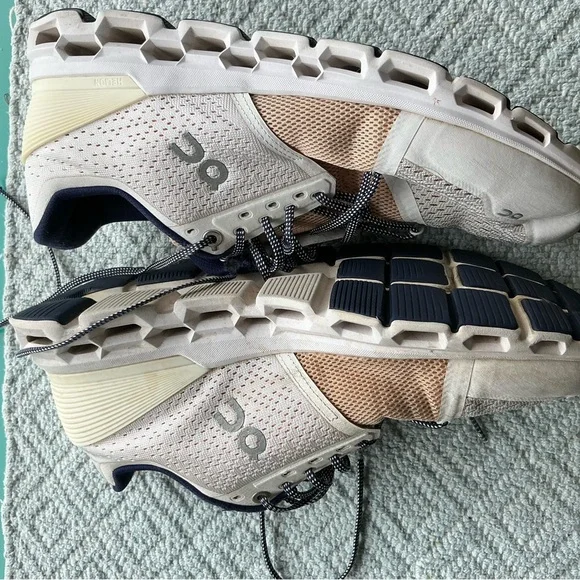 Oncloud stratus Running women’s Shoes white SIZE 9.5 - Picture 5 of 11